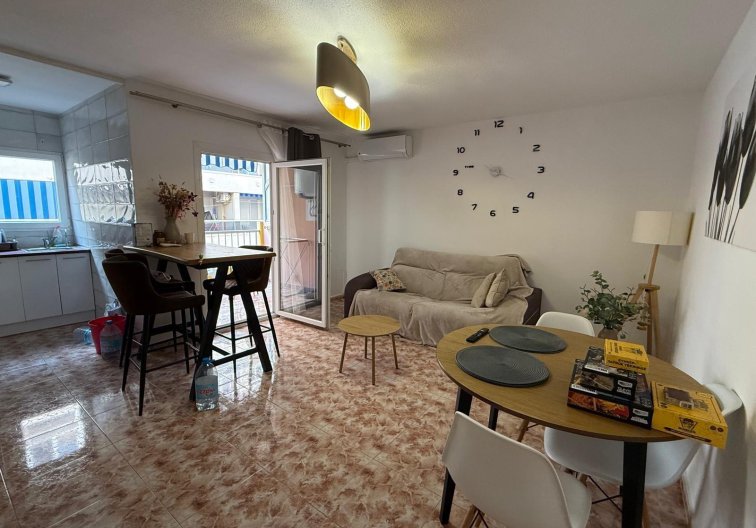 Wohnung - Wiederverkauf - Torrevieja - Playa de los Locos
