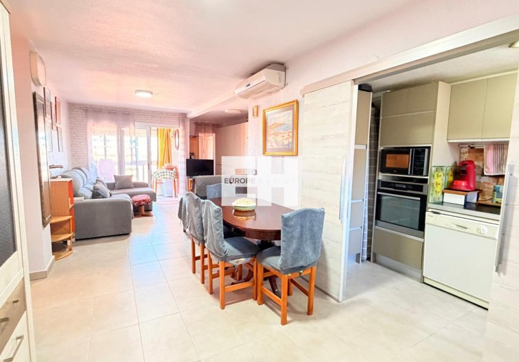 Wohnung - Wiederverkauf - Torrevieja - Playa de los Naúfragos