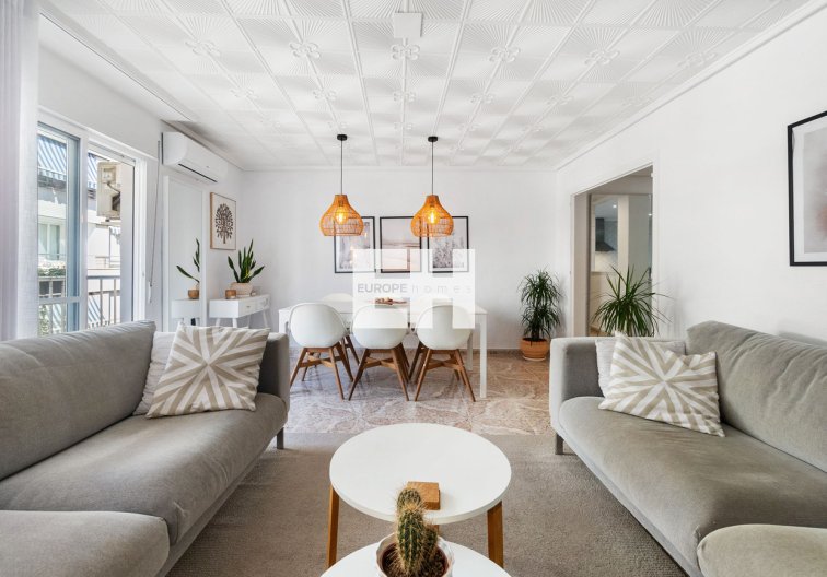 Wohnung - Wiederverkauf - Torrevieja - Playa del Cura