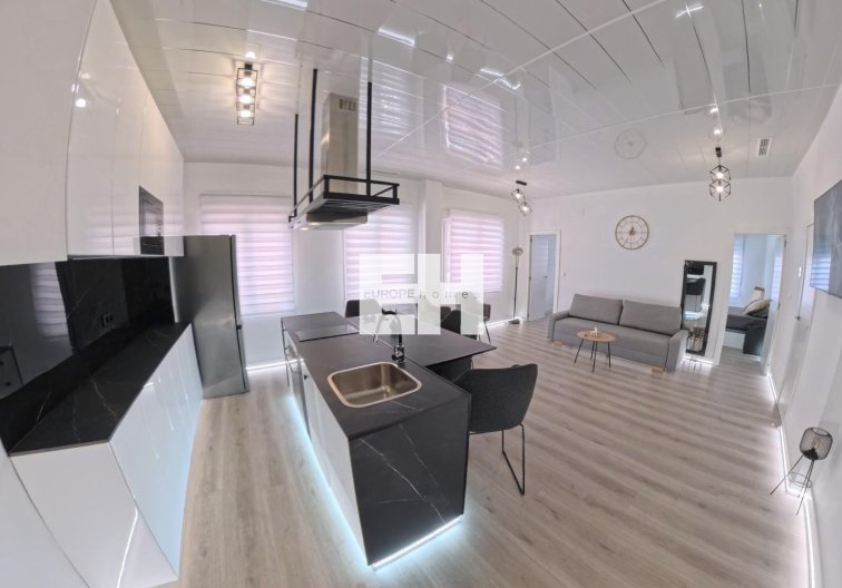 Wohnung - Wiederverkauf - Torrevieja - Playa del Cura