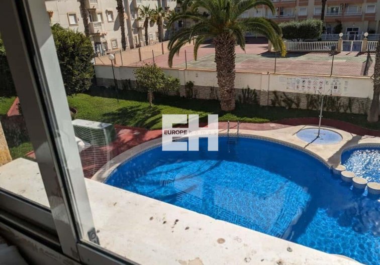 Wohnung - Wiederverkauf - Torrevieja - Playa del Cura