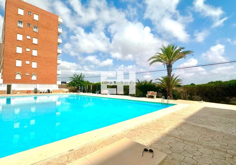 Wohnung - Wiederverkauf - Torrevieja - Punta Prima