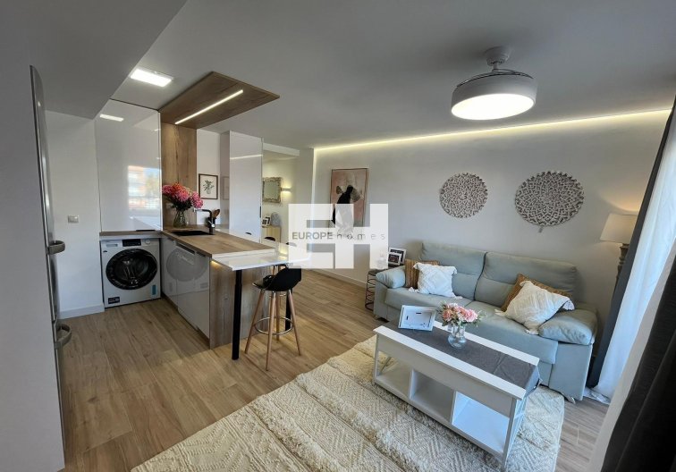 Wohnung - Wiederverkauf - Torrevieja - Punta Prima