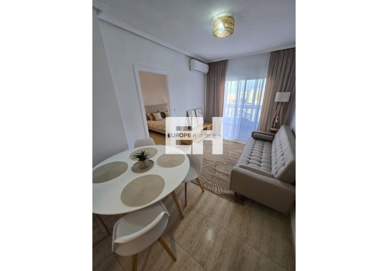 Wohnung - Wiederverkauf - Torrevieja - Torreblanca