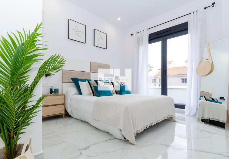 Obra Nueva - villa - Torrevieja - Torretas