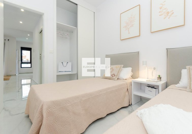 Obra Nueva - villa - Torrevieja - Torretas