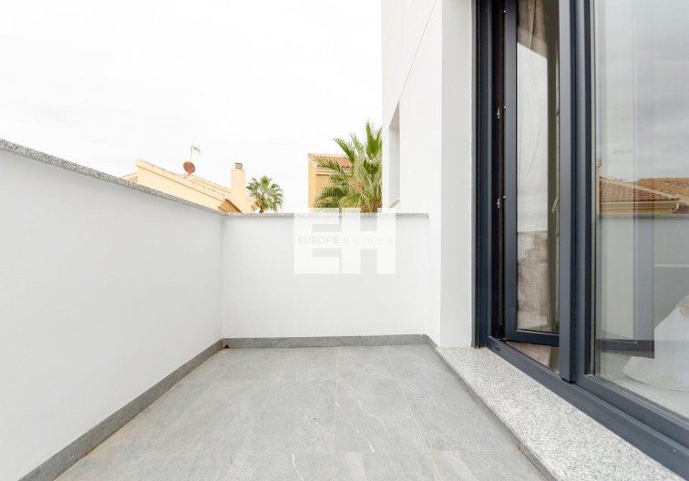 Obra Nueva - villa - Torrevieja - Torretas