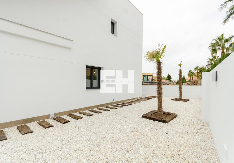Obra Nueva - villa - Torrevieja - Torretas