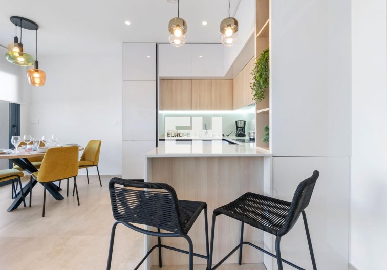 Obra Nueva - Bungalow en planta alta - Torrevieja - Los Balcones 