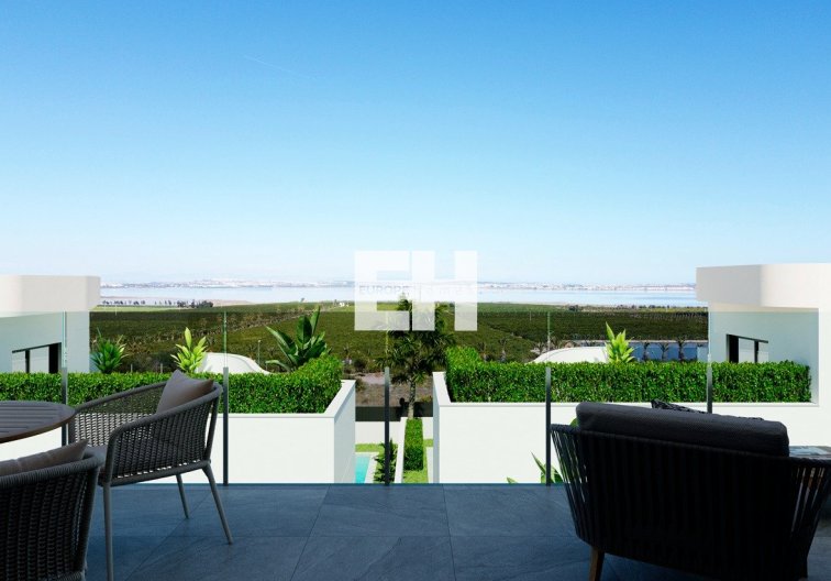 New Build - Top floor bungalow - Torrevieja - Lago Jardín II