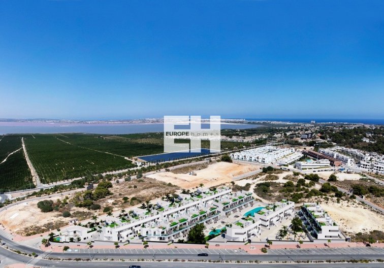 New Build - Top floor bungalow - Torrevieja - Lago Jardín II