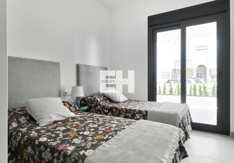 Obra Nueva - Bungalow en planta baja - Torrevieja - Villa Amalia