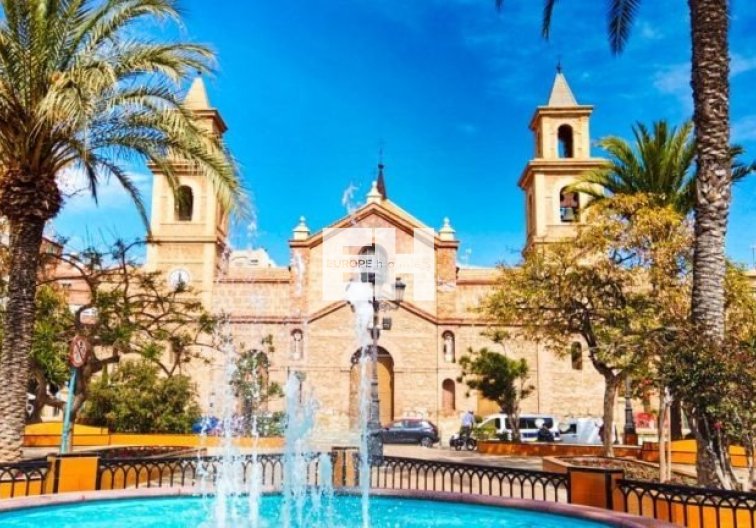 Construction Neuve - villa - Torrevieja - Aguas Nuevas