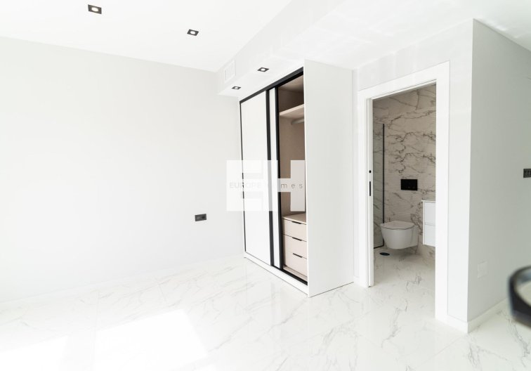 Obra Nueva - villa - Orihuela Costa - Punta Prima