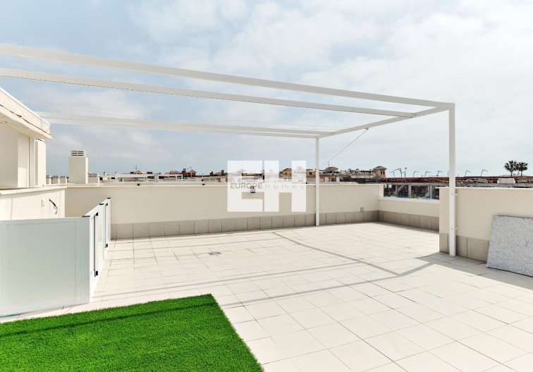 Obra Nueva - Bungalow en planta alta - Torrevieja - Villa Amalia