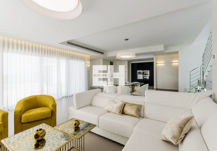 Construction Neuve - villa - Orihuela Costa - Campoamor