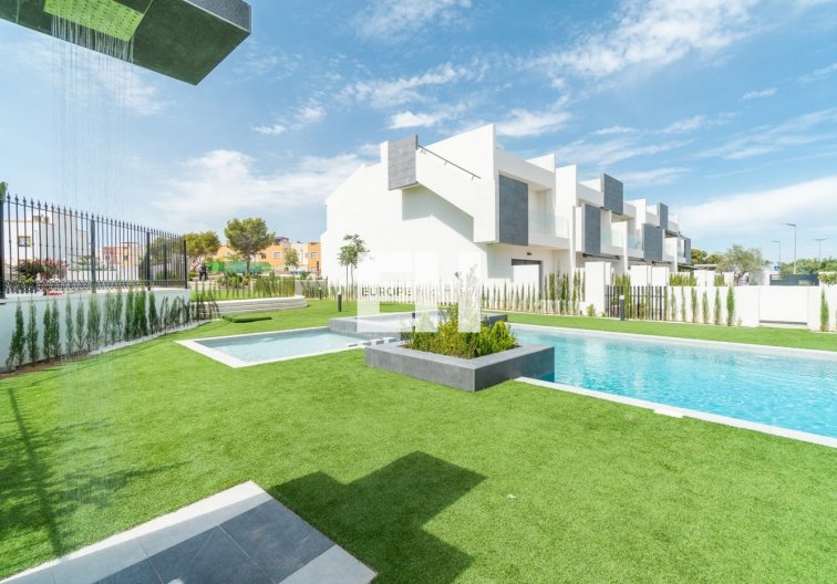 Obra Nueva - Bungalow en planta baja - Torrevieja - Los Balcones 