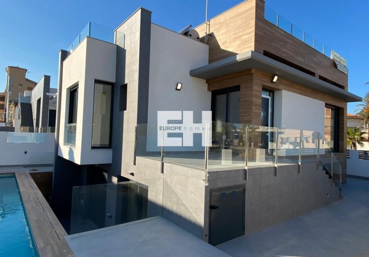 Construction Neuve - villa - Torrevieja - La Mata