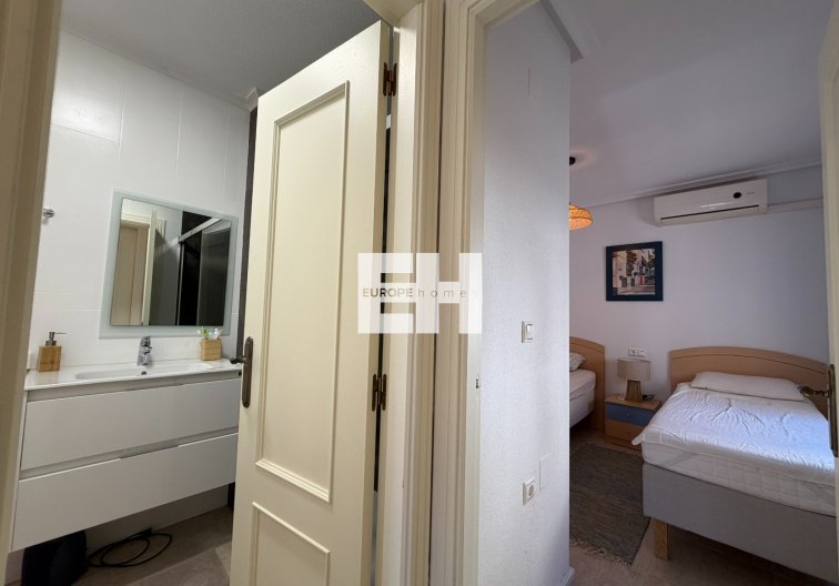 Resale - Apartment - Orihuela Costa - Costa Blanca