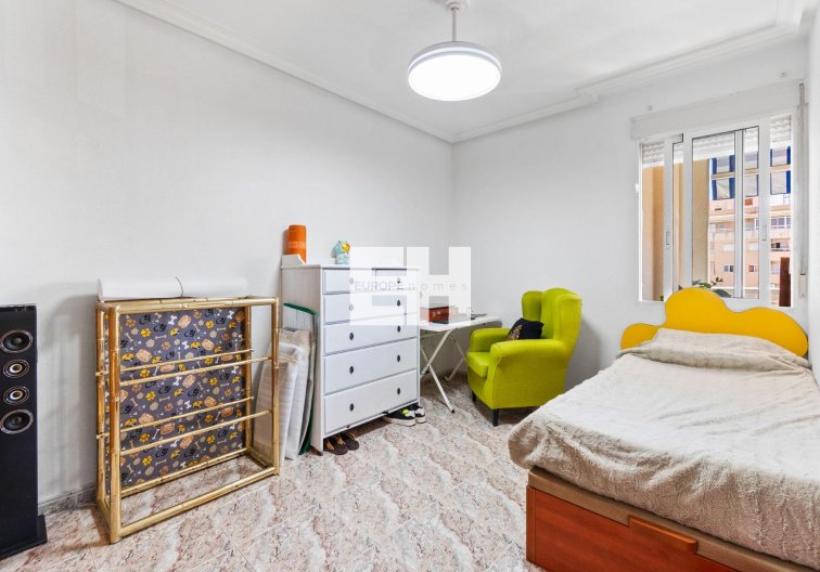 Revente - Appartement - Torrevieja - Centro