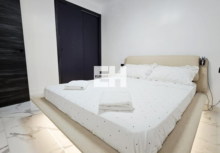 Revente - Appartement - Torrevieja - Acequion