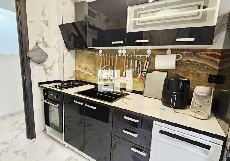 Revente - Appartement - Torrevieja - Acequion