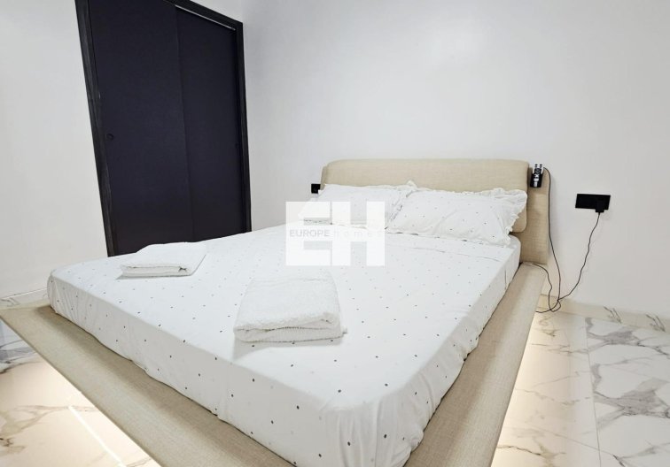 Revente - Appartement - Torrevieja - Acequion