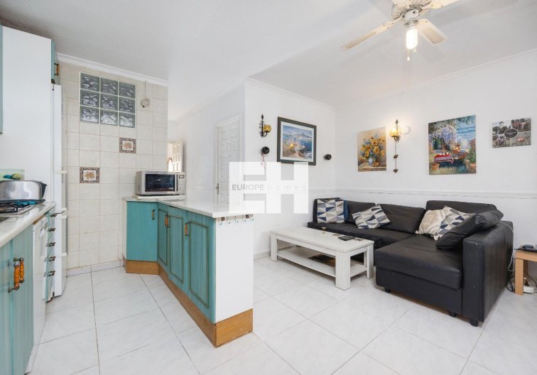 Segunda mano - villa - Torrevieja - Calas Blanca