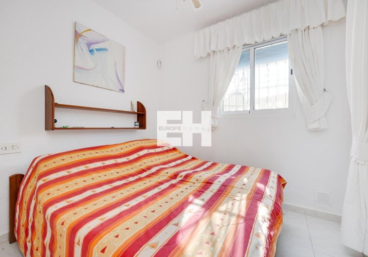 Segunda mano - villa - Torrevieja - Calas Blanca