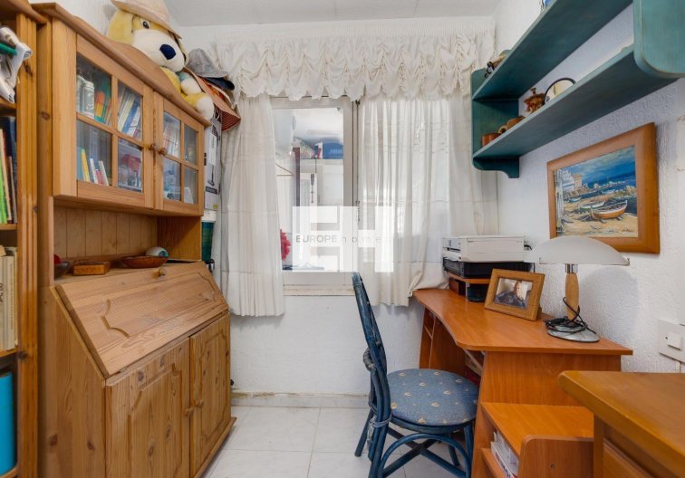 Segunda mano - villa - Torrevieja - Calas Blanca