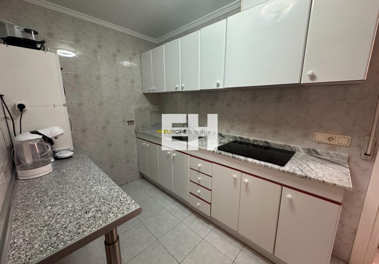 Segunda mano - Apartamento  - Torrevieja - Centro