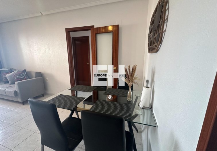 Segunda mano - Apartamento  - Torrevieja - Centro