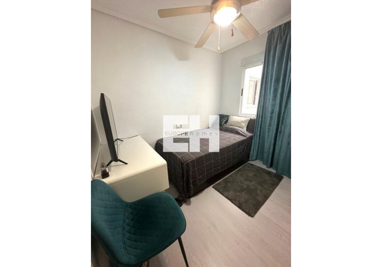 Segunda mano - Apartamento  - Torrevieja - Centro