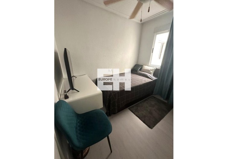 Segunda mano - Apartamento  - Torrevieja - Centro