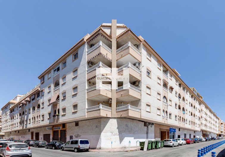 Segunda mano - Apartamento  - Torrevieja - Centro