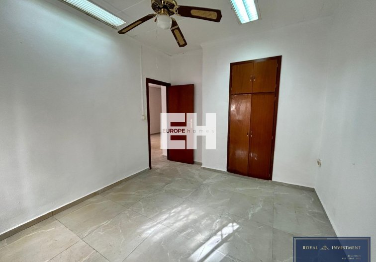 Segunda mano - Apartamento  - Torrevieja - Centro