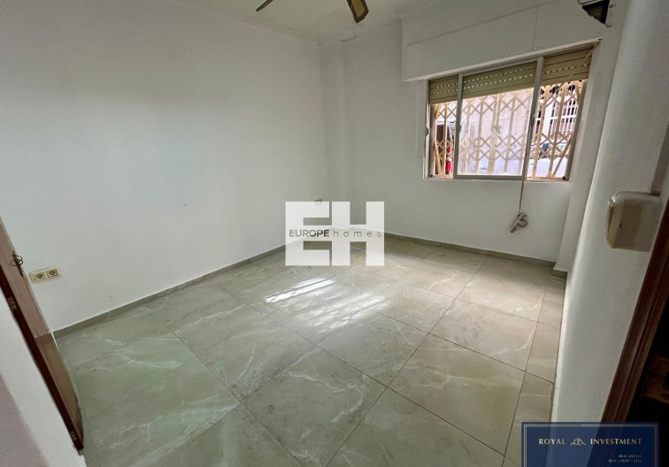 Segunda mano - Apartamento  - Torrevieja - Centro