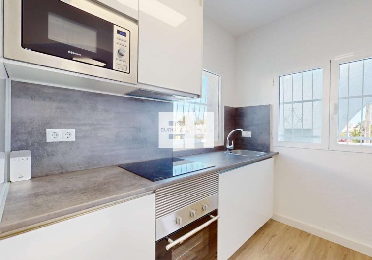 Resale - Bungalow - Orihuela - Inland