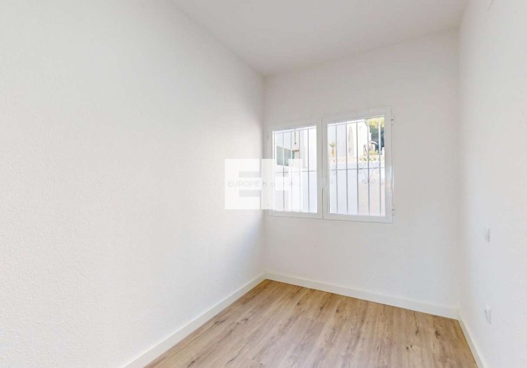 Resale - Bungalow - Orihuela - Inland