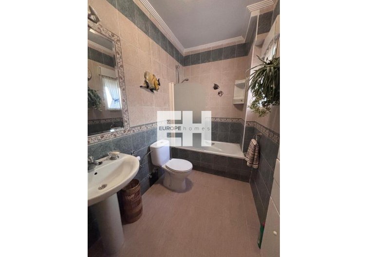 Segunda mano - town house - Villamartin - Costa Blanca