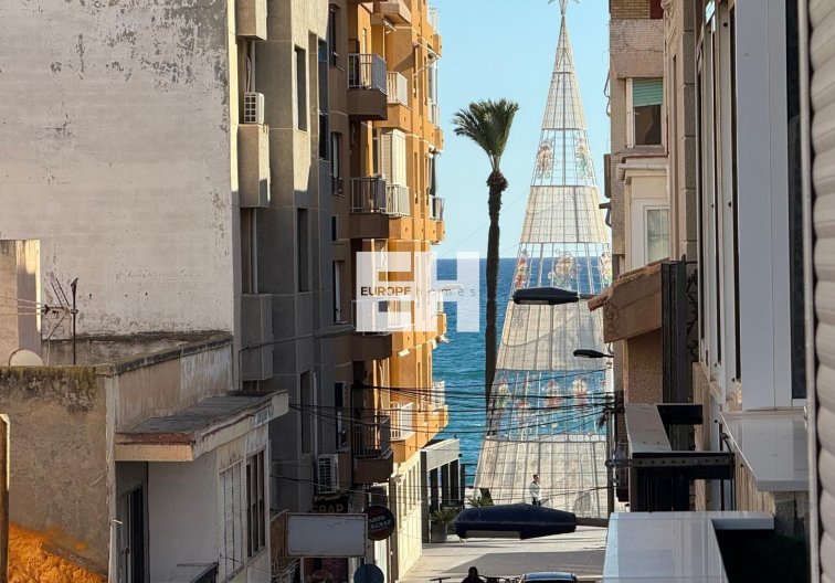 Segunda mano - Apartamento  - Torrevieja - Las Piscinas Naturales