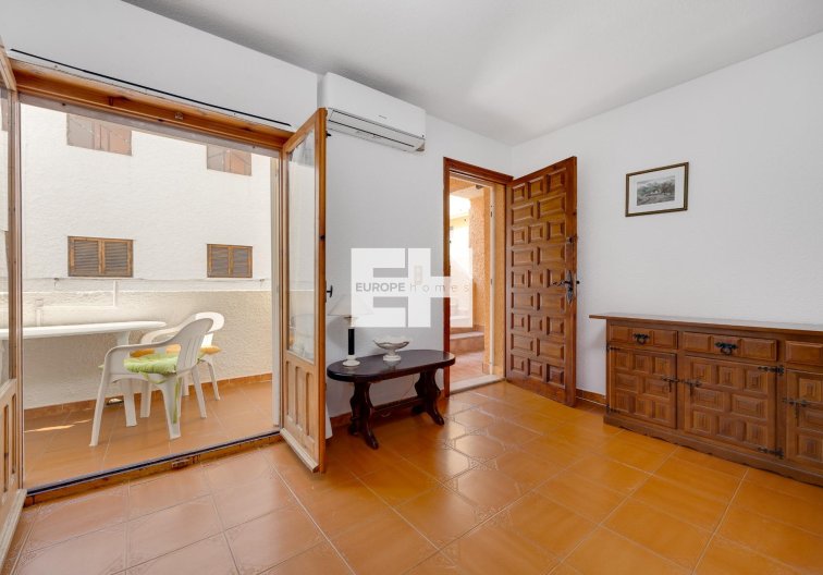 Resale - Apartment - Torrevieja - La Mata