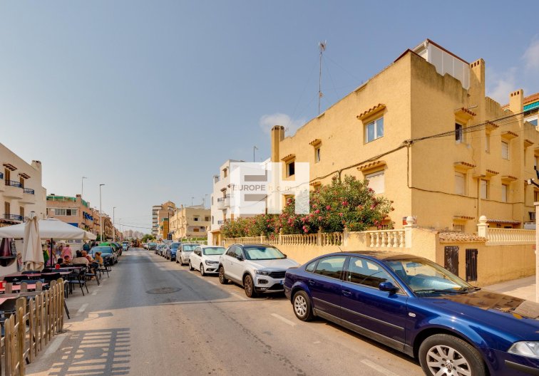 Resale - Apartment - Torrevieja - La Mata