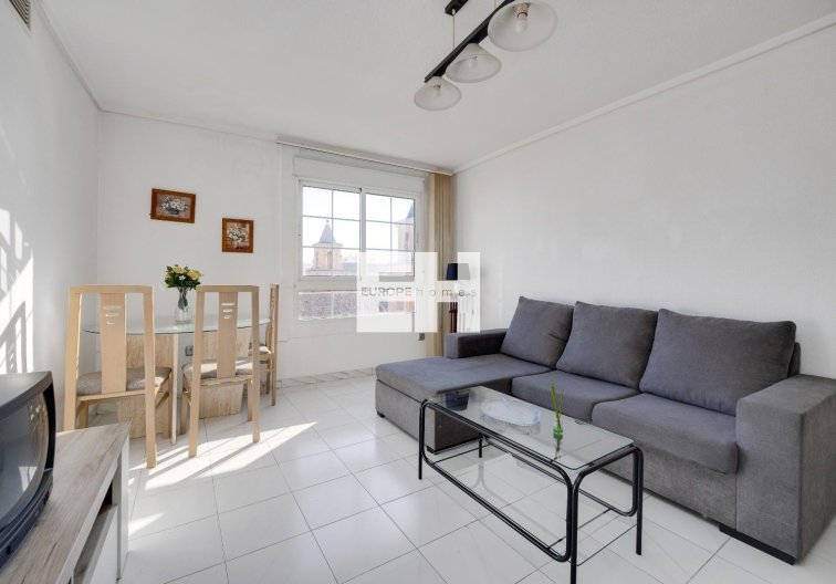 Resale - Apartment - Torrevieja - Centro