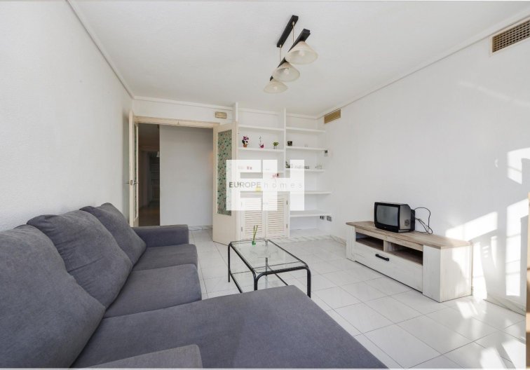 Resale - Apartment - Torrevieja - Centro