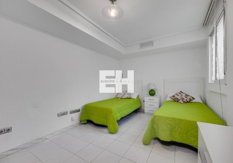 Resale - Apartment - Torrevieja - Centro