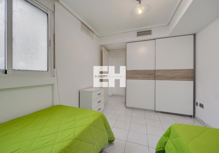 Resale - Apartment - Torrevieja - Centro