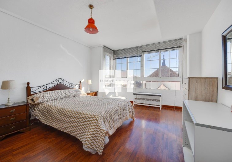 Resale - Apartment - Torrevieja - Centro