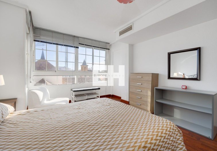 Resale - Apartment - Torrevieja - Centro