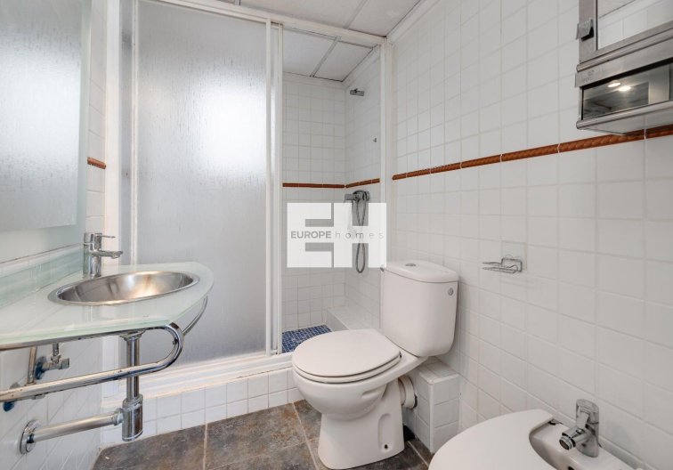 Resale - Apartment - Torrevieja - Centro